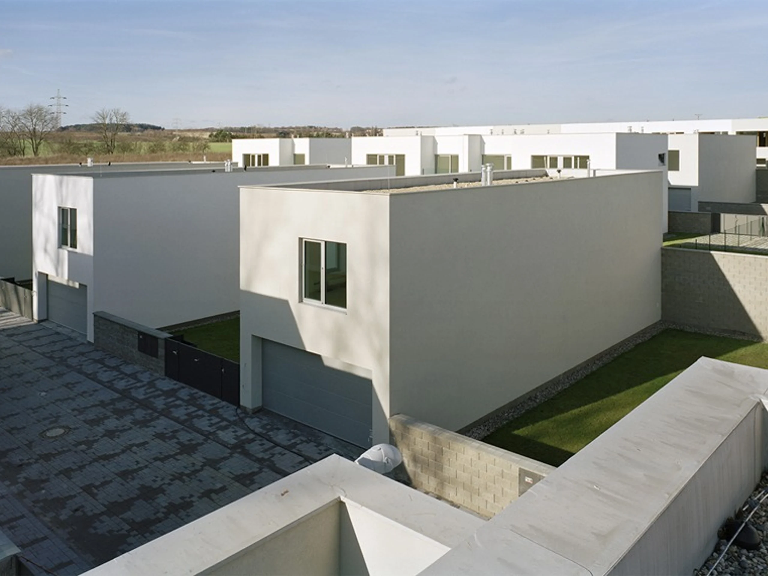 English image caption 4