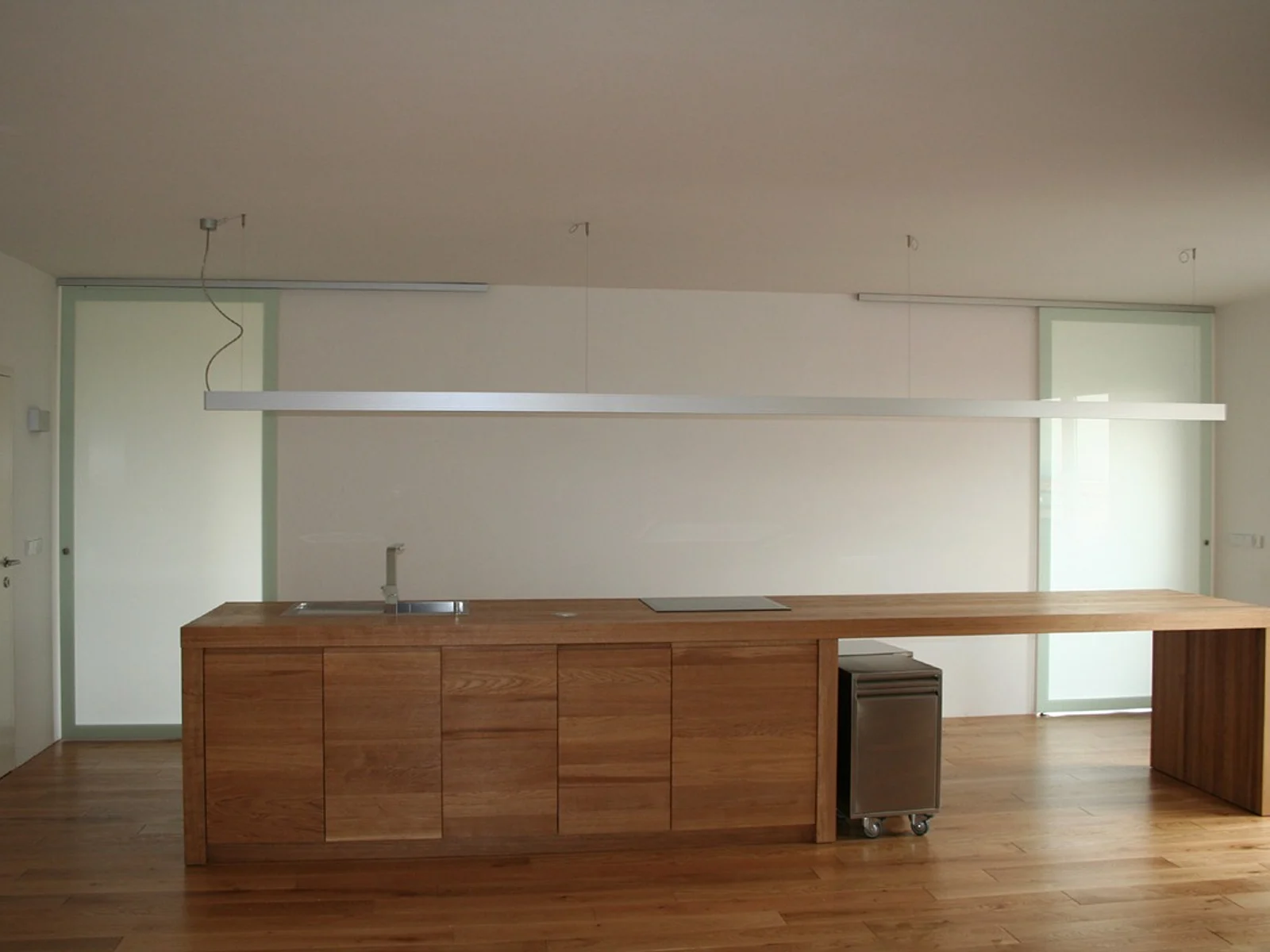 English image caption 5